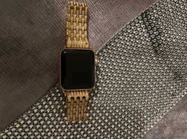 Apple Watch LOCKED