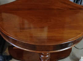 Beautiful antique Hall table