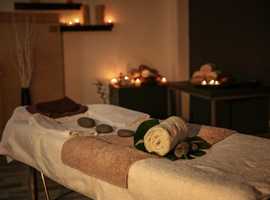 Premium Full body Massages | KT19