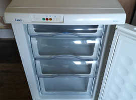 Lec under counter freezer