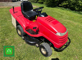 HONDA HF2417 "V" TWIN RIDE ON MOWER 40" CUT 17Hp TOP CLASS CUTTER SEE VIDEO