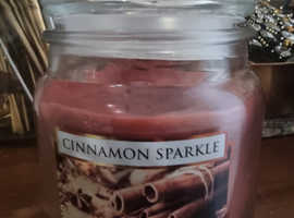 Red Cinnamon Sparkle glass jar candle