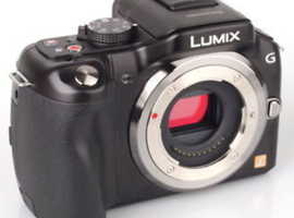 Brand New Panasonic Lumix DMC-G5X Body Only