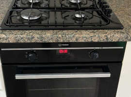 Fan oven and gas hob