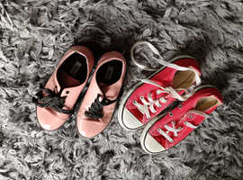 Girls trainers