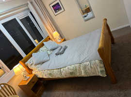 Flat to let