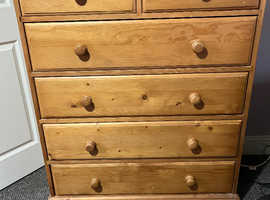 Solid wooden chest 6 drawers