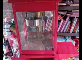 Popcorn machine good condition just needs a new bulb