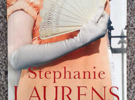 Stephanie Laurens Temptation and Surrender Paperback book. can be posted.