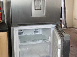 Fridge and freezer