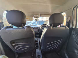 Renault Captur, 2014 (64) Cream Hatchback, Automatic Diesel, 84,000 miles