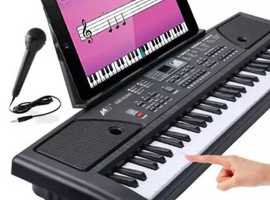 Brand new still in the box electronic keyboard, 61 keys many effects with power connecter and a mike.