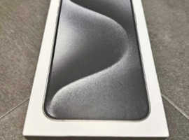 Apple iphone 15 pro max Black titanium mint condition 512gb unlocked