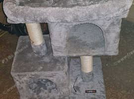 Cat tree
