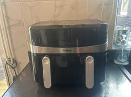 Like new black gloss Vortx 9L Dual Basket Air Fryer with 10 One-Touch Presets, 1800W