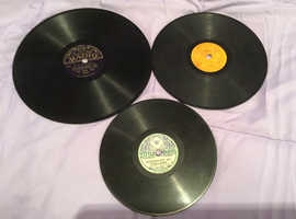 Extremely rare antique shellac vintage records. From 1920 to 1930's
