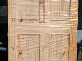 Solid wooden door