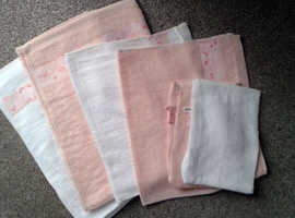 New 4 Towels & 2 Face Flannels.