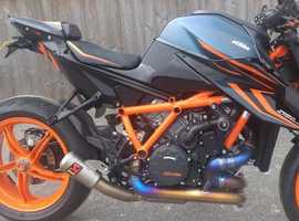 KTM 1290 superduke r