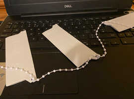 Bracket & chains for vertical blinds
