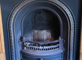 CAST IRON FIREPLACE INSERT. RADLEY GALLERY. Black & Silver. 970mm x 970mm