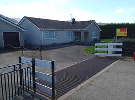 4 bed bungalow in Velindre with lovely views of the black mountains