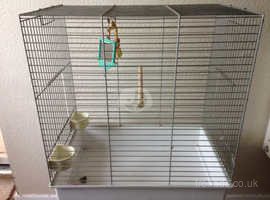 Quality Bird cage. with a stand. .cockatiel  Parakeet size BIRDS.