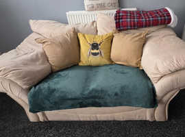 FREE Sofa (2-Seater) - Stairfoot