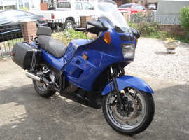 Kawasaki GTR 1000 Concours.
