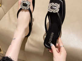 Toe Post Flats Sandals