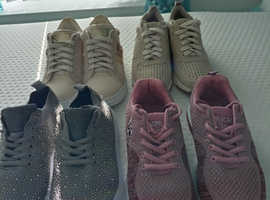 4 PAIRS LADIES TRAINERS