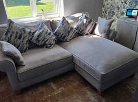 Very Home Sterling Fabric Corner Chaise Sofa in Grey H 93 x W 202 x D 156 cm ( Like New )