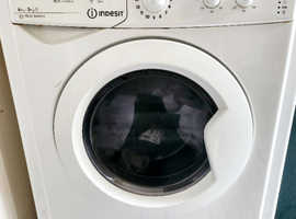 Washing machine and dryer indesit