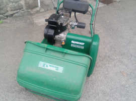 Little use Qualcast 43s cylinder mower.