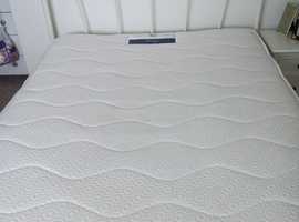 Fleur Small Double White Bed Frame plus Silentnight 1000 Pocket Mattress - Collection Only