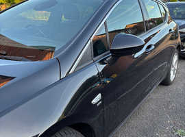 Vauxhall Astra, 2017 (67) Black Hatchback, Manual Diesel, 78,000 miles