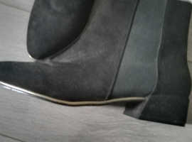 Womens shoes