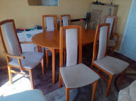 Dinning table and 6 chairs
