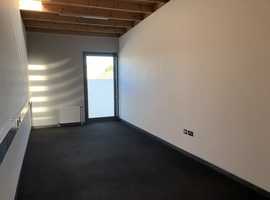 Office D17 - 220 Sqr Ft £522.50 pcm