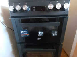 BEKO electric cooker with double oven and halogen hob