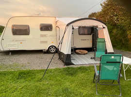 4 berth fixed bed excellent condition.