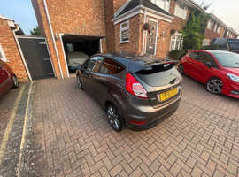 Ford Fiesta, 2016 (66) Grey Hatchback, Manual Petrol, 64,000 miles