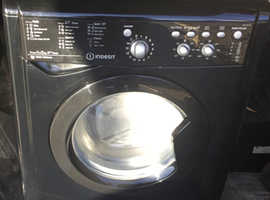 Indesit Washing Machine **In Black** Great Condition ** BARGAIN £90