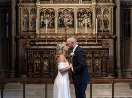 Wedding photographer based in Wakefield, West Yorkshire, prices starts from £250.