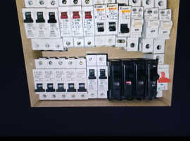 Job Lot of 30 Various makes of MCB Miniature Circuit Breakers - New & Old