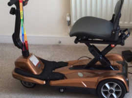 Foldable mobility scooter