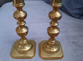 2 brass gold candle holders