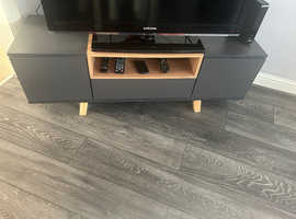 Tv Unit and side table for sale