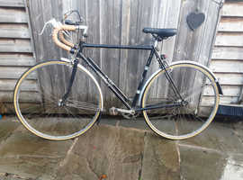 GENTS TOURING BIKE  MID 60,S  IN GOOD CONDITION