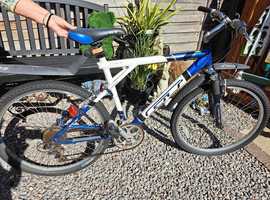 Youths 21 speed cycle